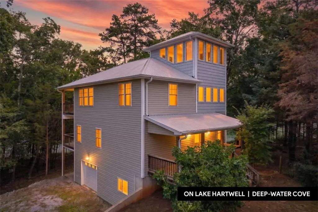 27 Classic Drive, Hartwell