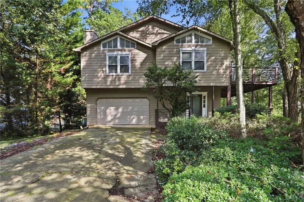 815 Old Spring Way, Buford