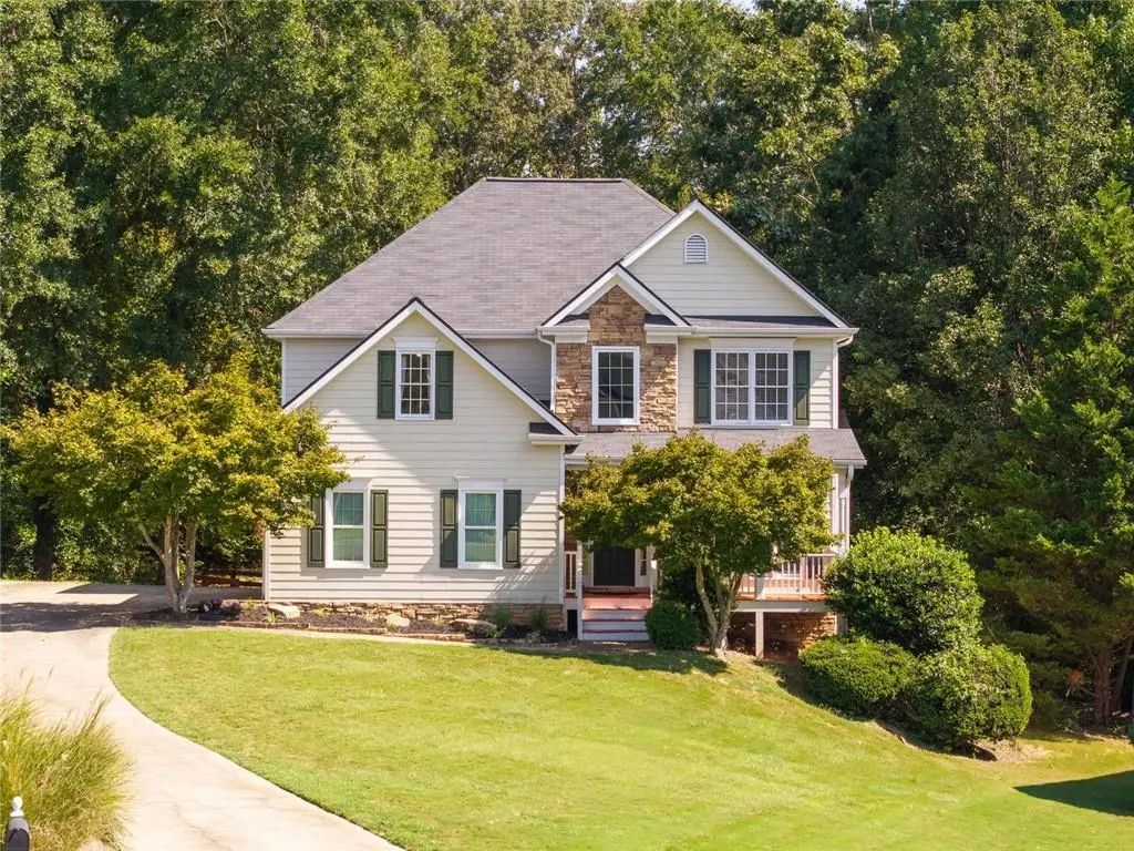211 Sweetbriar Lane, Canton