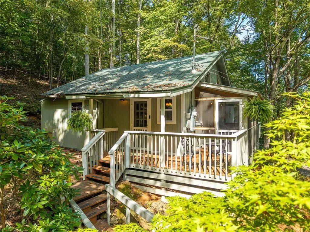 767 Robertson Circle, Blairsville