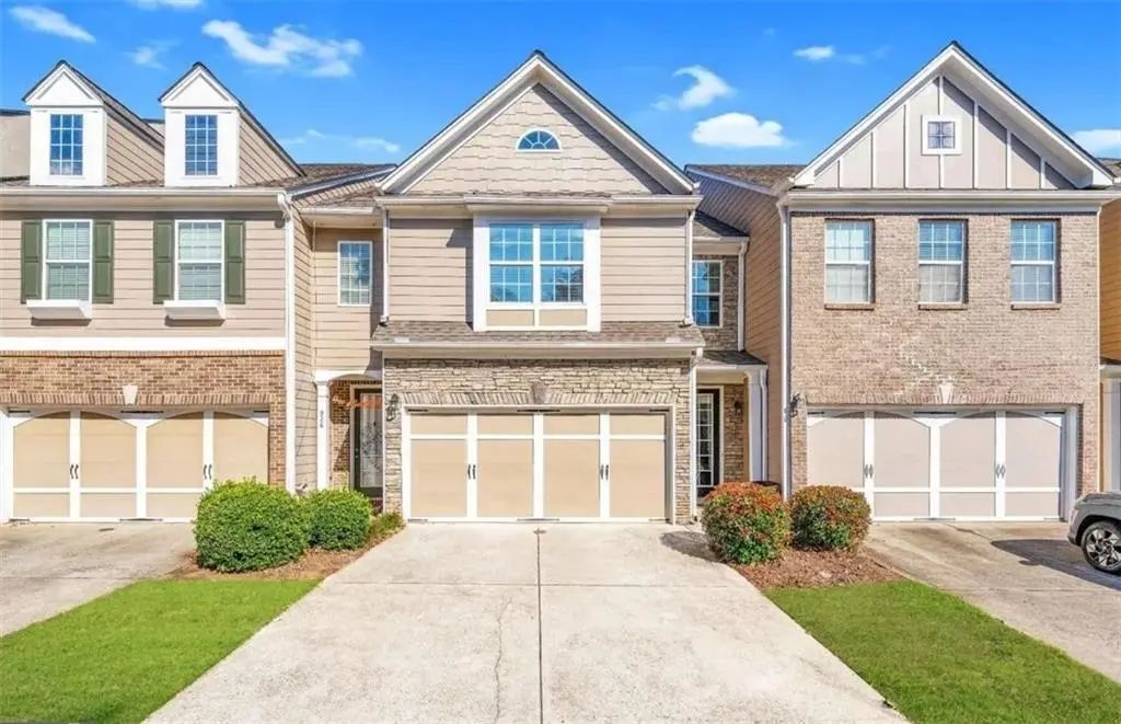 928 Pierce Ivy Court, Lawrenceville