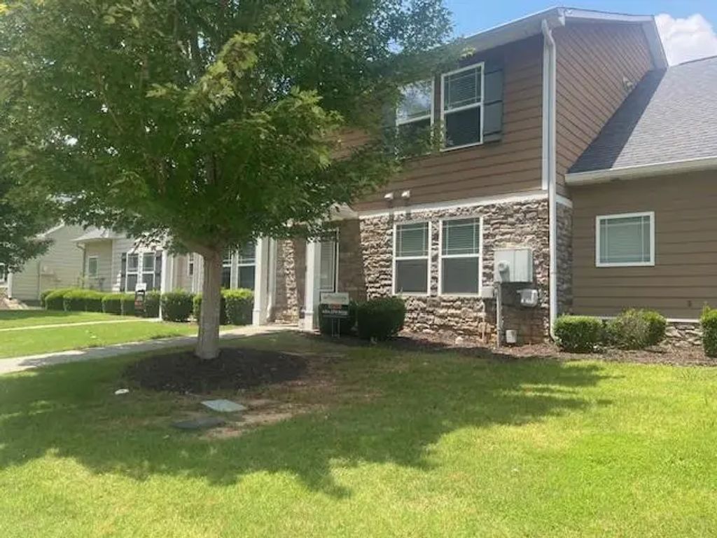 6165 Garden Circle, Douglasville