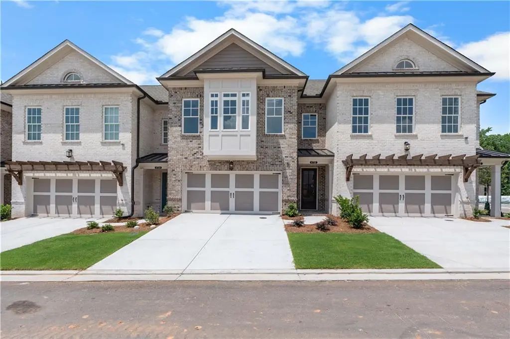 Unit 412 - 5452 Bandolino Lane, Peachtree Corners