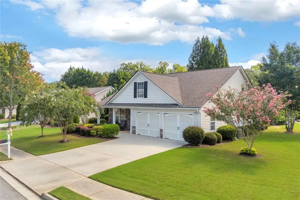 105 Briarcrest Drive, Jefferson