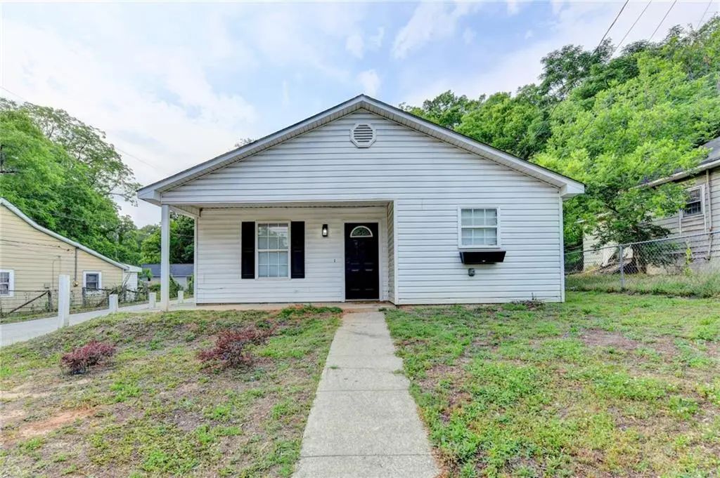 801 Davis Street, Monroe