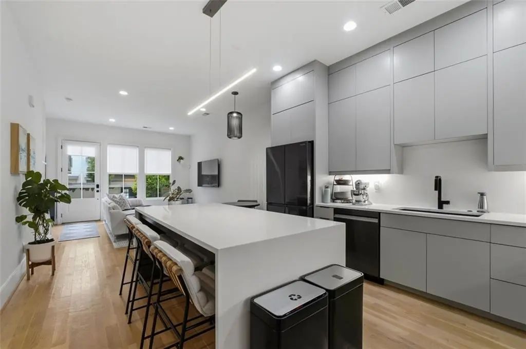 677 Exchange Street Se, Atlanta