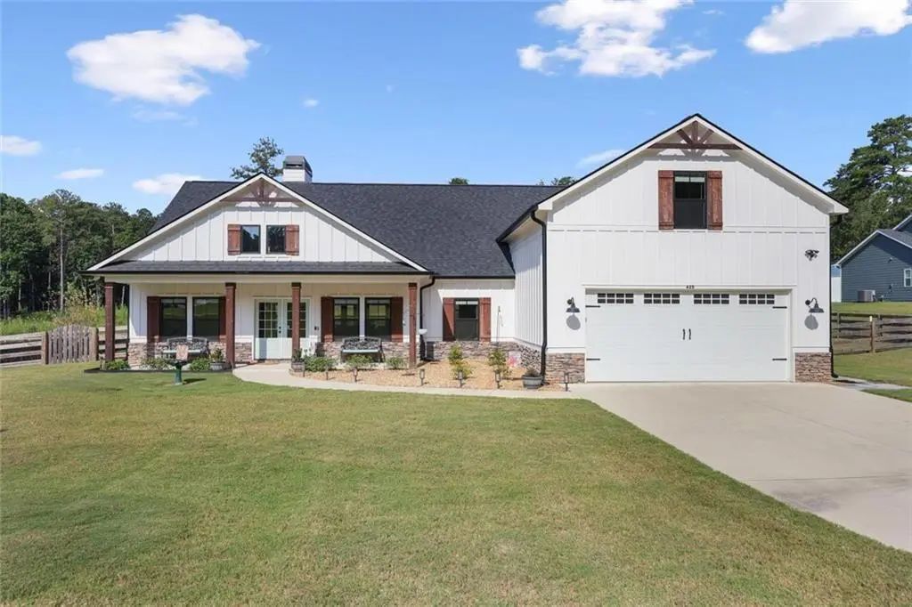 425 Rc Thompson Road, Dallas