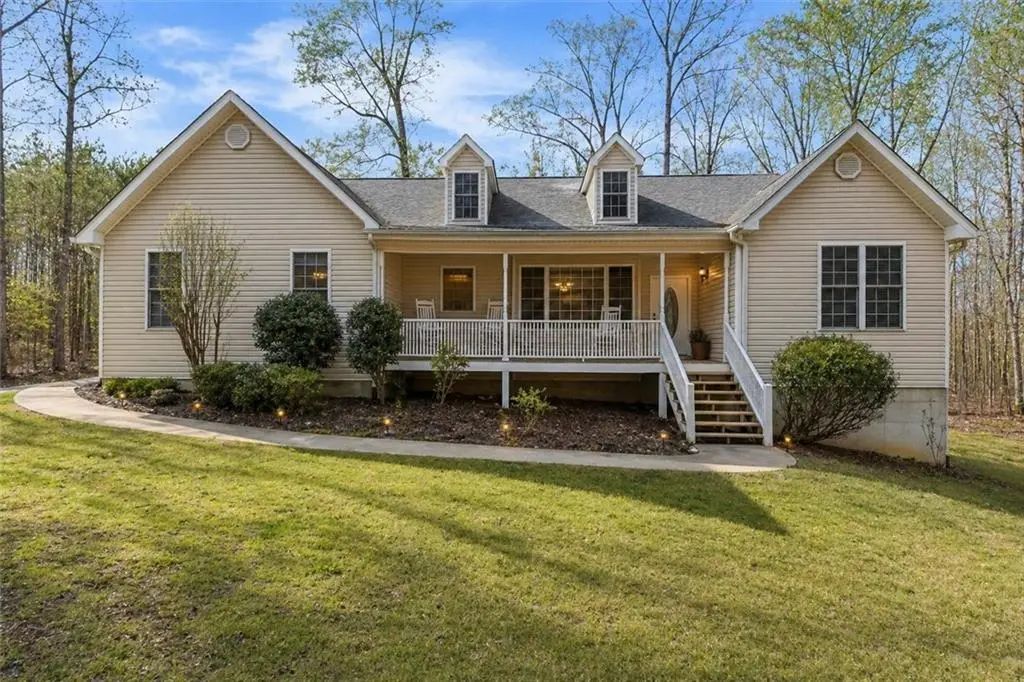 875 Knox Bridge Highway, White