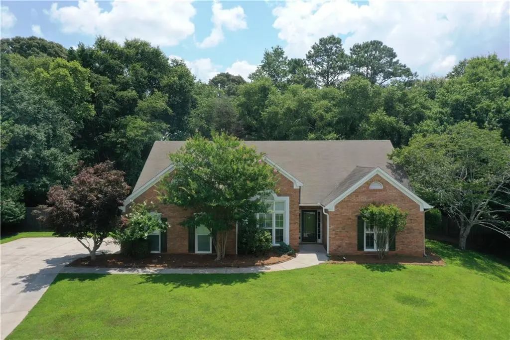 420 Starfire Court, Suwanee