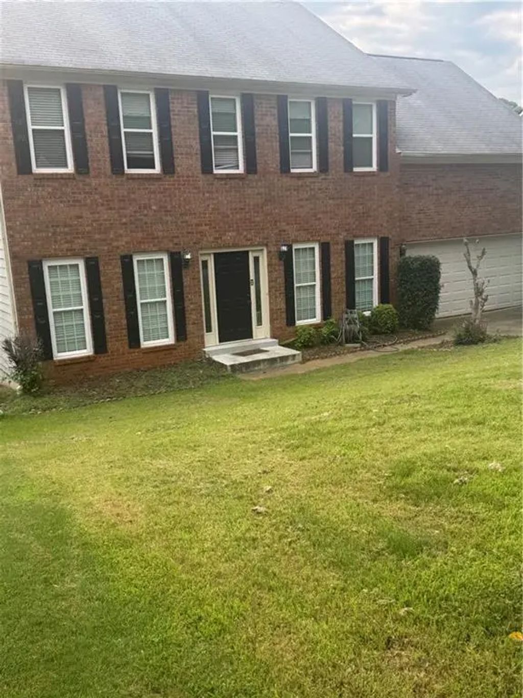 720 Paris Drive, Lawrenceville