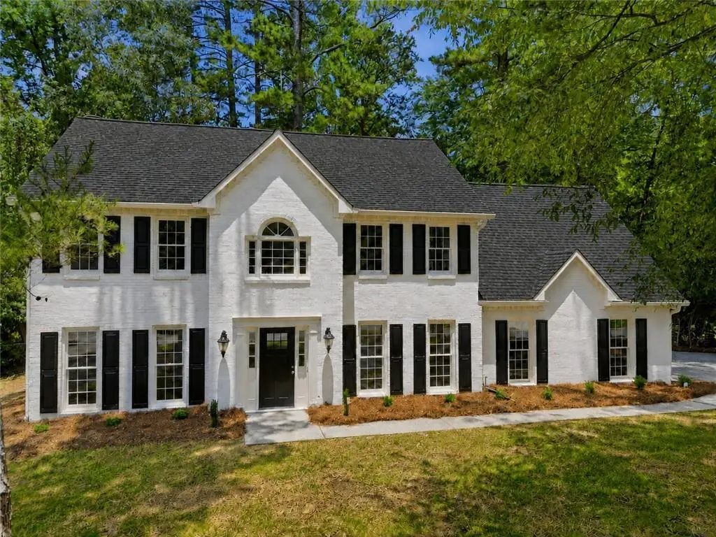 4933 Willow Creek Drive, Woodstock