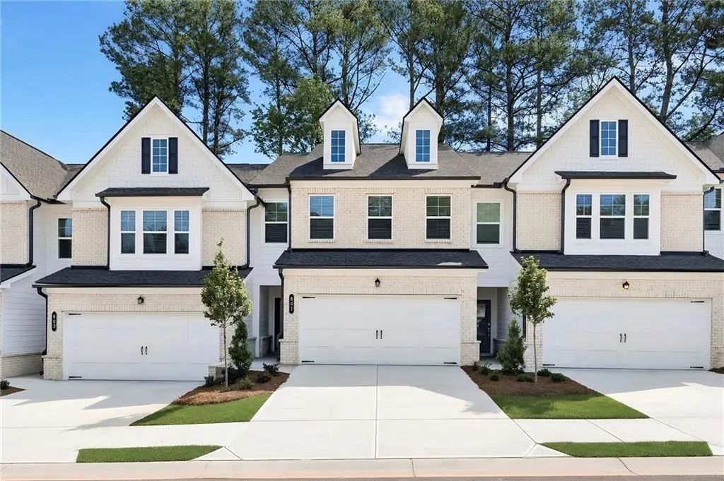 2046 Presley Point, Lawrenceville
