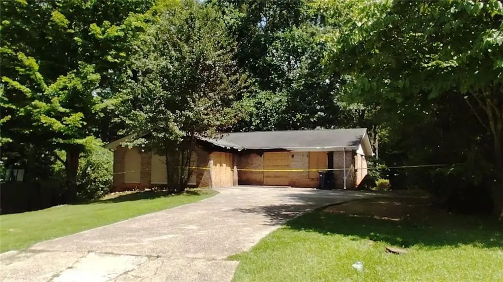4117 Forest Court, Douglasville