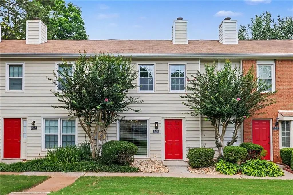 201 Holcomb Ferry Road, Roswell