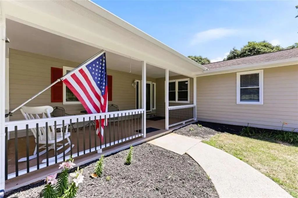 1270 Highway 53, Hoschton