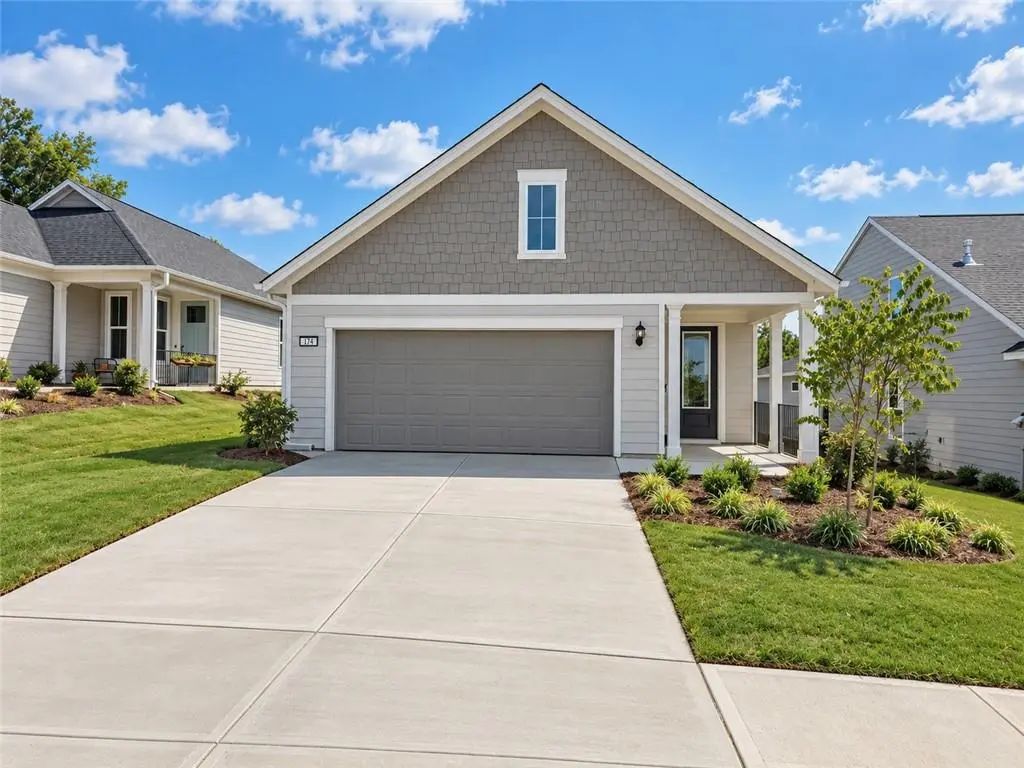 174 Alcovy Court, Griffin