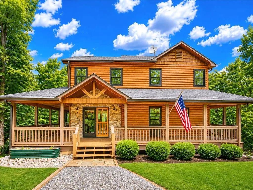 240 Spirits Knob, Morganton