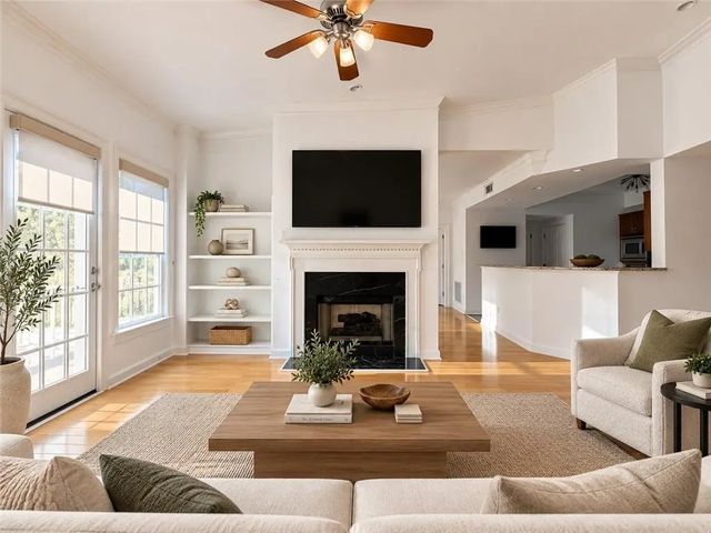 Unit 412 - 3275 Lenox Road Ne, Atlanta