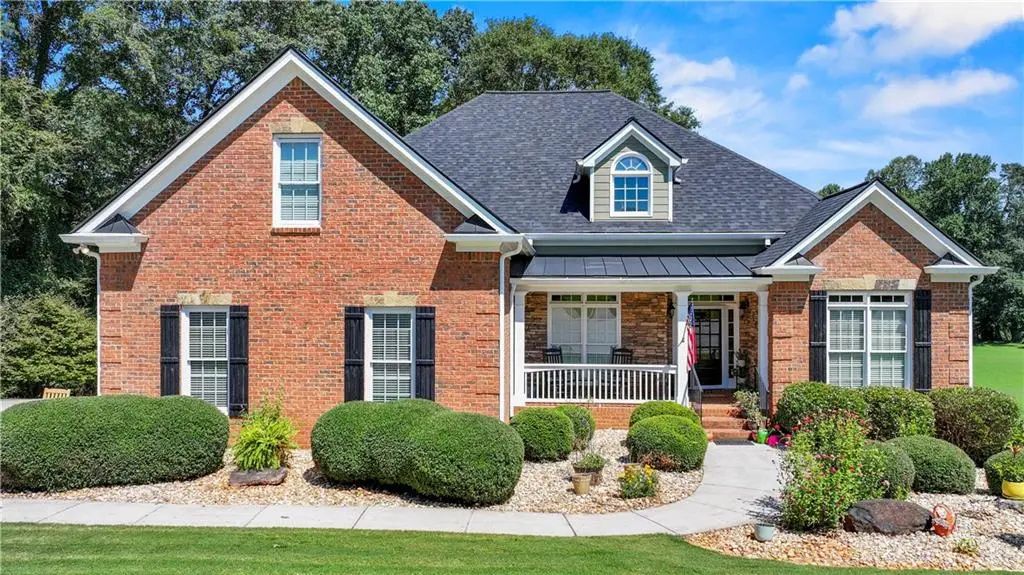 100 Cole Point, Hoschton