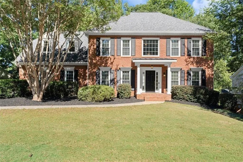 907 Forest Pond Drive, Marietta