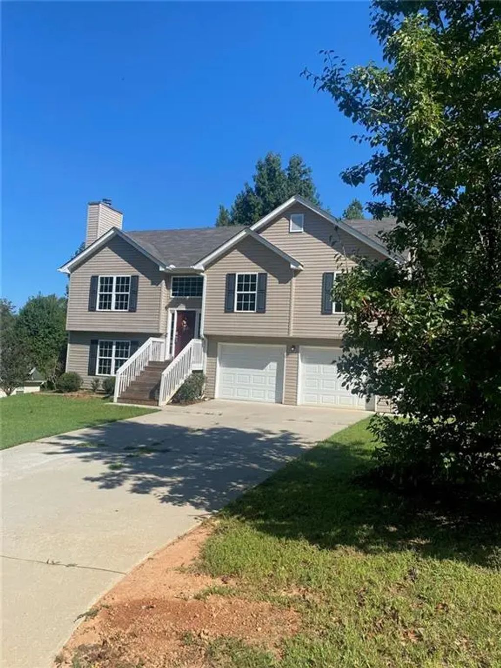 5482 Latham Manor Drive, Gainesville