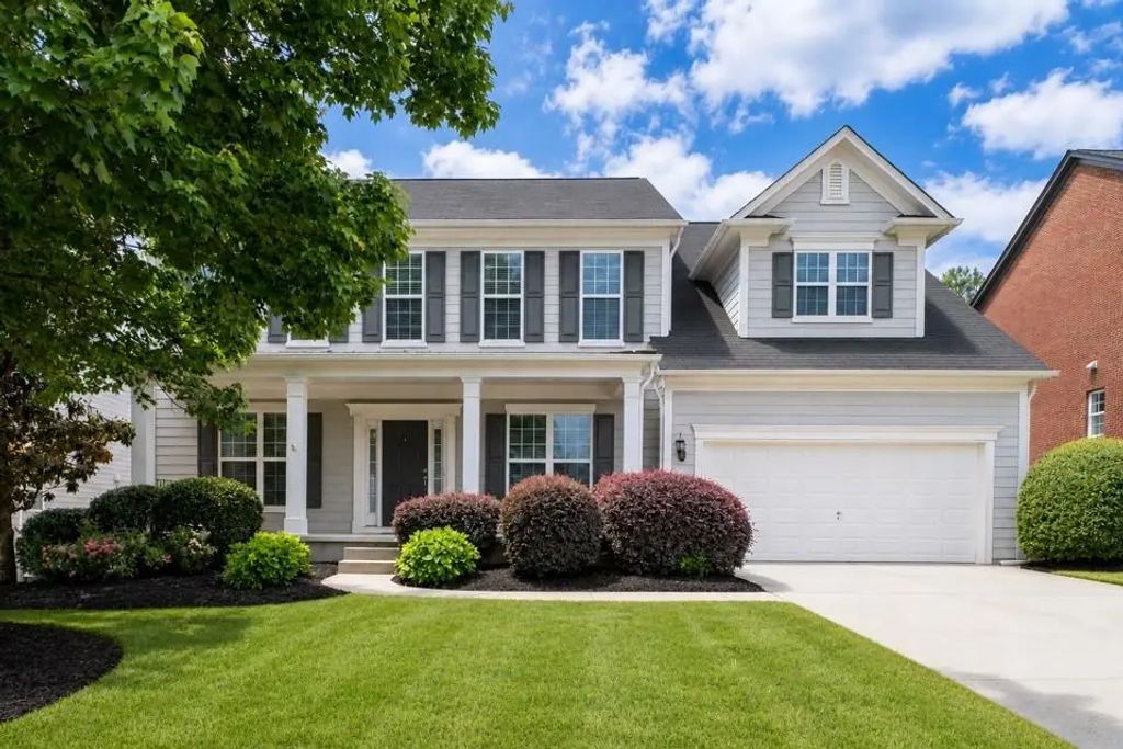 4385 Colchester Creek Drive, Cumming