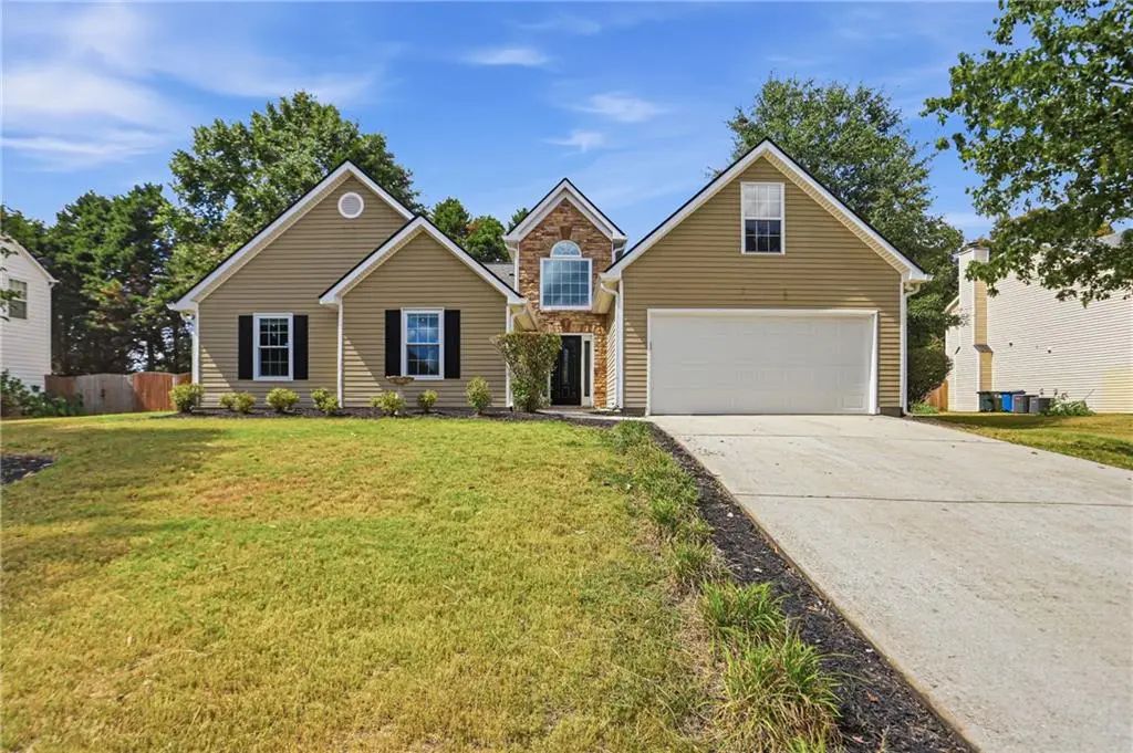 3641 Coveside Court, Loganville