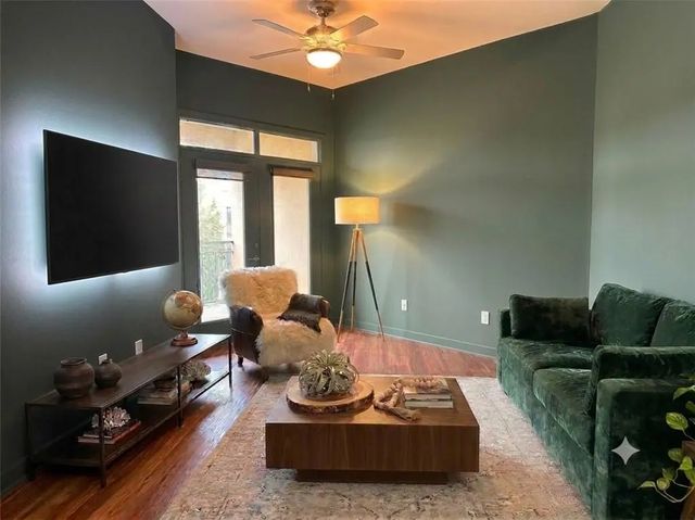 Unit 6056 - 390 17th Street Nw, Atlanta