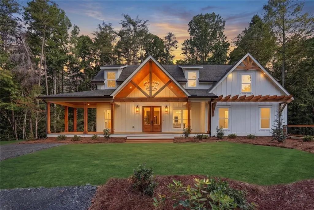 300 Rainmore Drive, Dahlonega