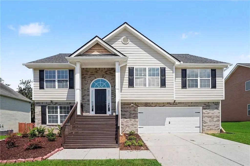 1131 Rose Terrace Circle, Loganville