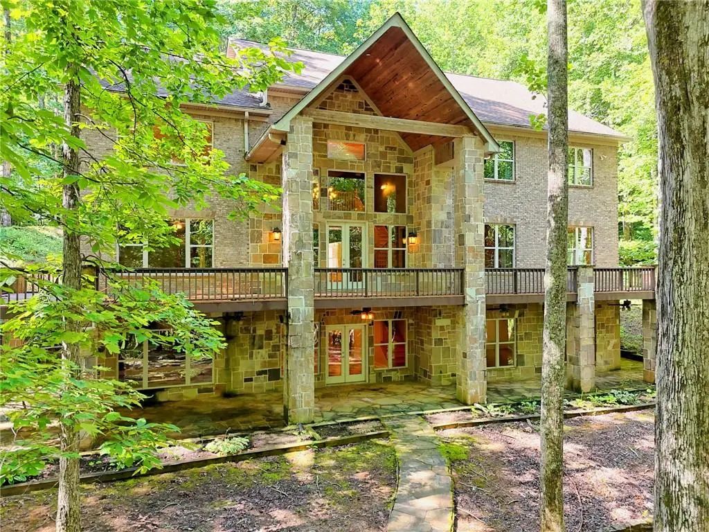 876 Whitetail Trail, Clayton