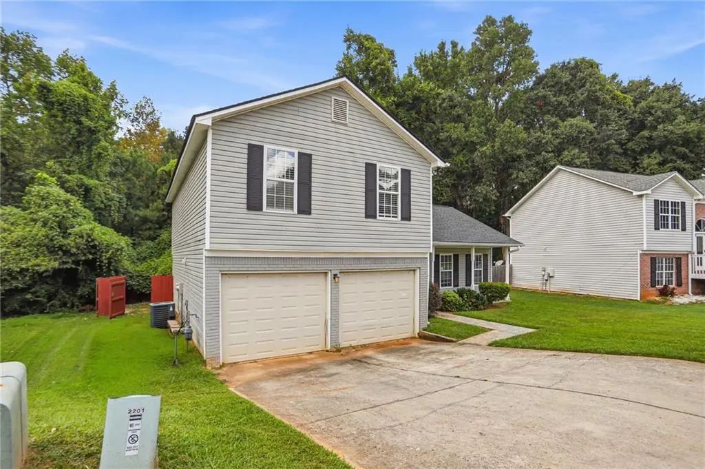 2201 Clayton Ridge, Lithonia