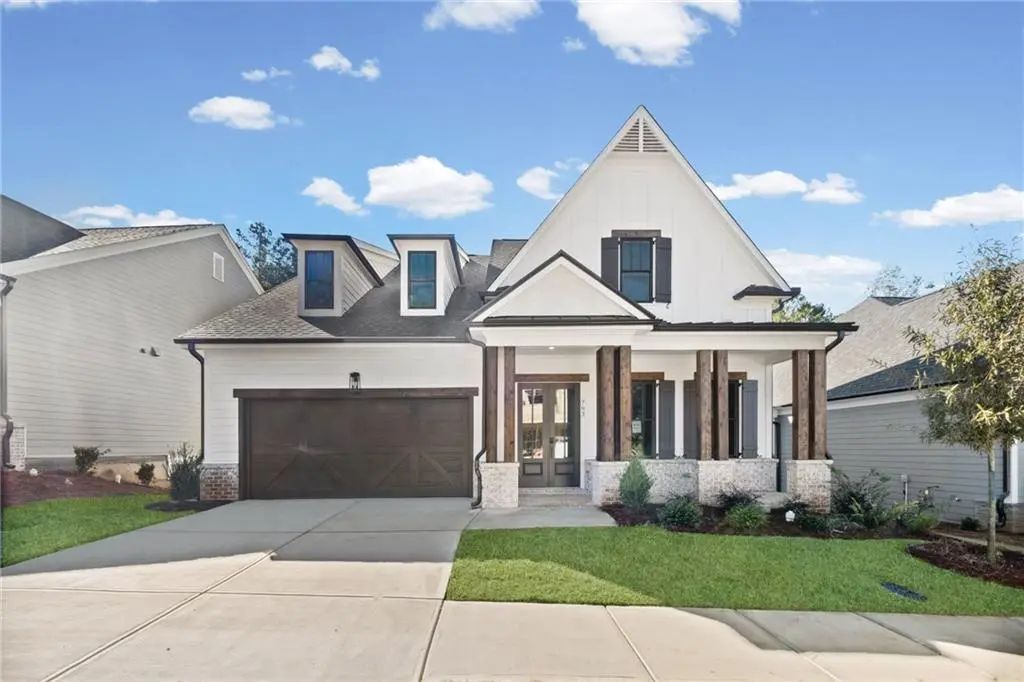 793 Woodlake Court, Canton