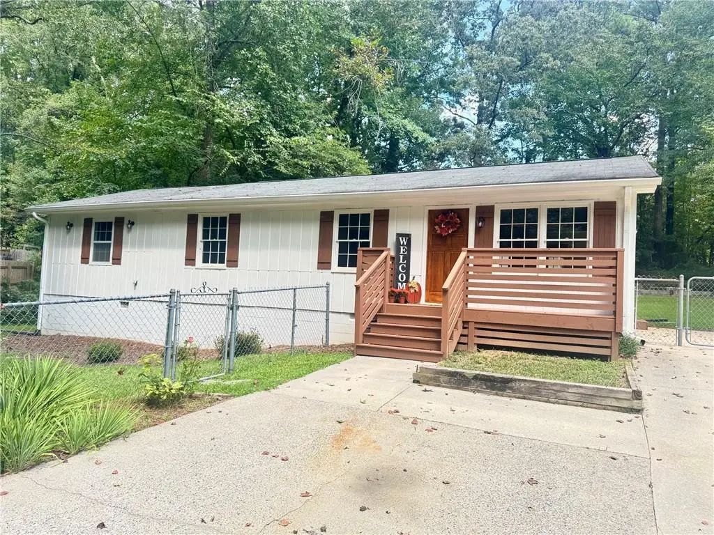 6355 Sweetbriar Drive, Mableton