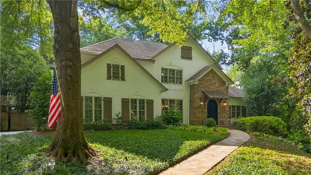 4504 Lake Forrest Drive, Atlanta