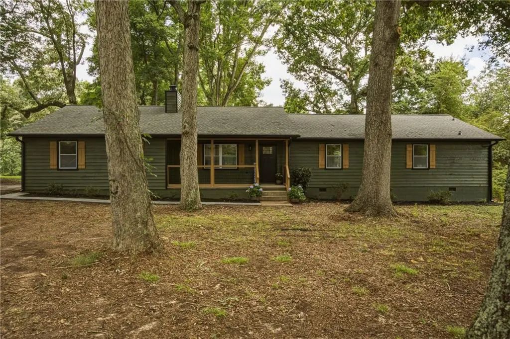 1120 Kinnett Road, Covington