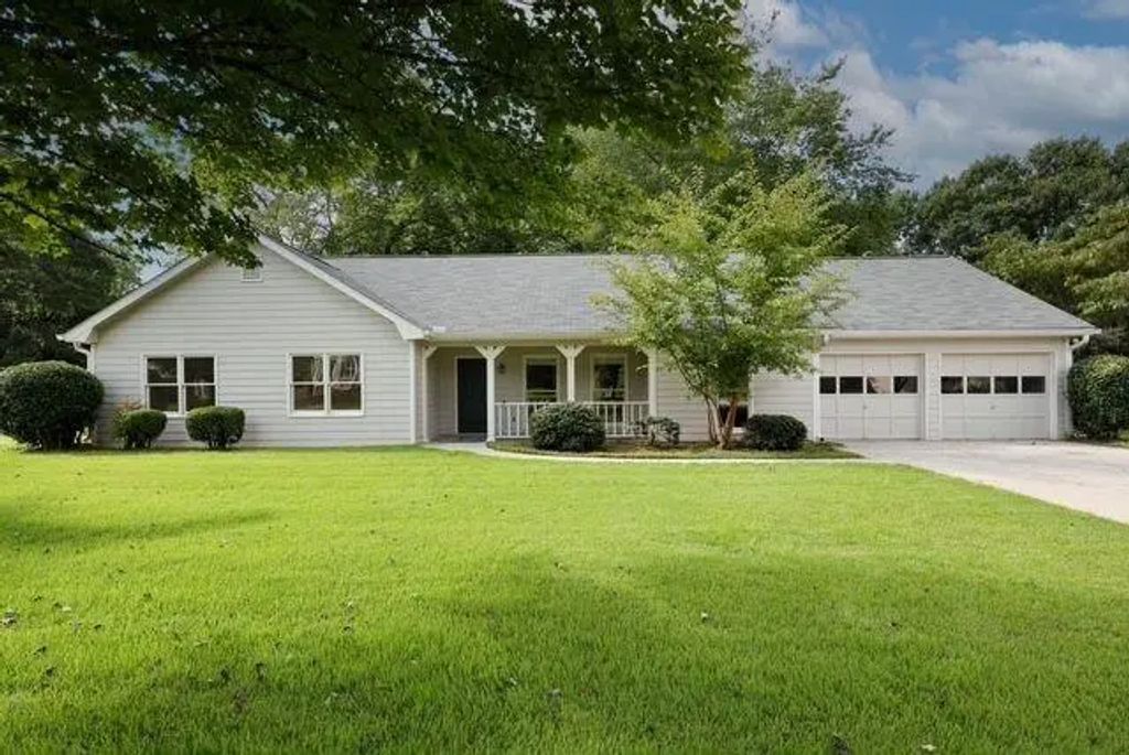 1106 Lakeridge Court, Grayson