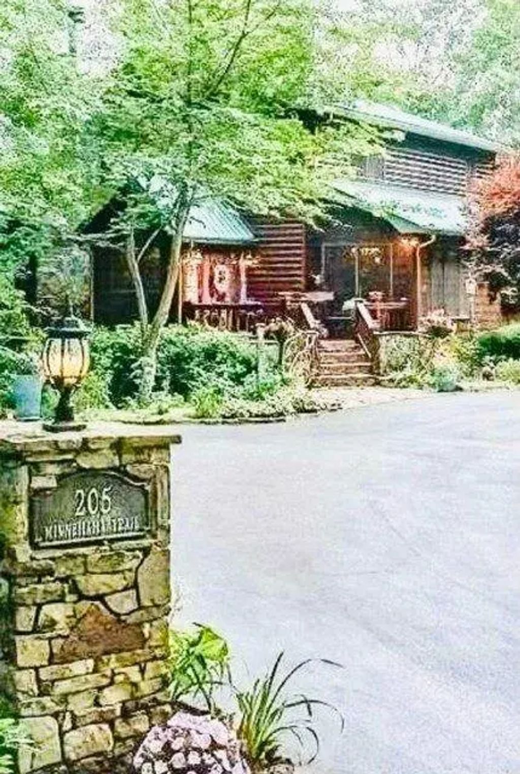 205 Minnehaha Trail, Blue Ridge