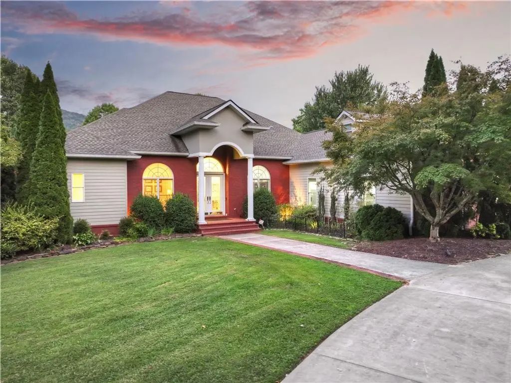 4165 Asheland Cove Drive, Young Harris
