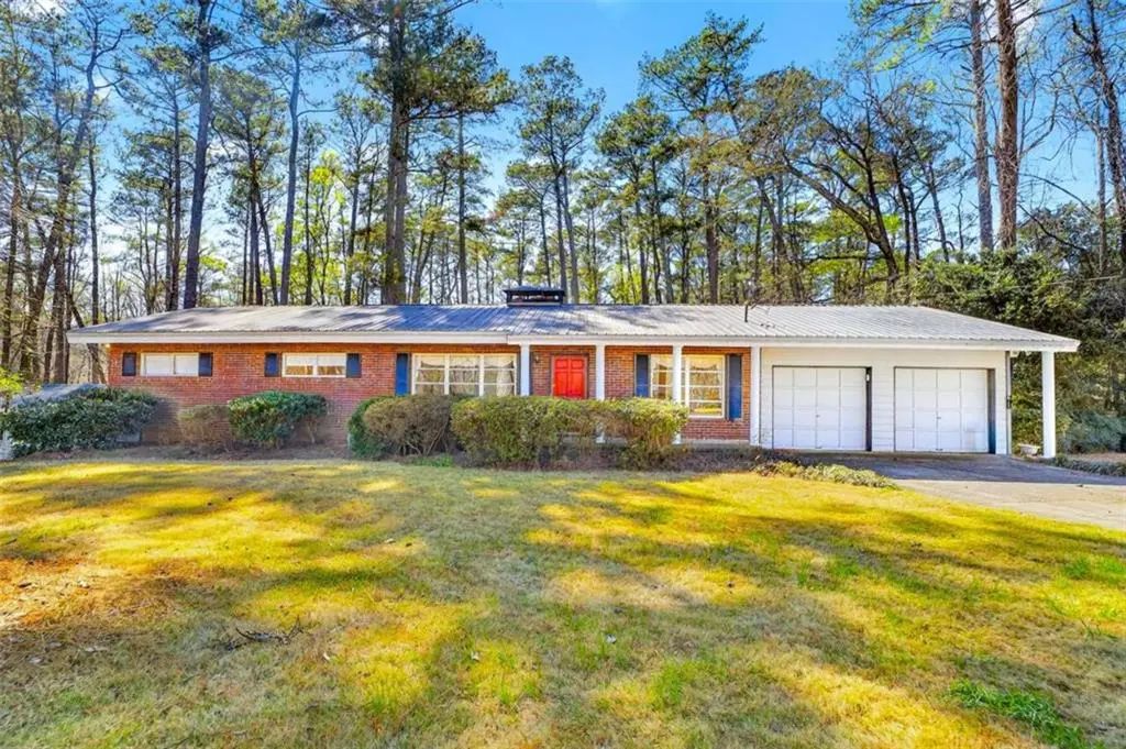 881 Rockbridge Road, Lilburn