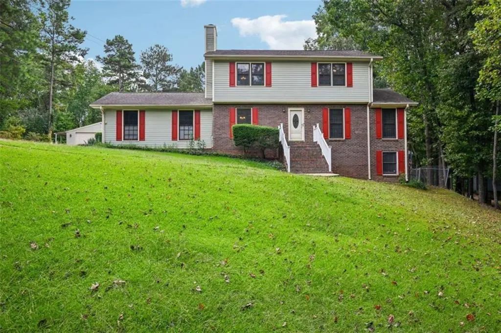 6092 Lakeshore Drive, Mableton