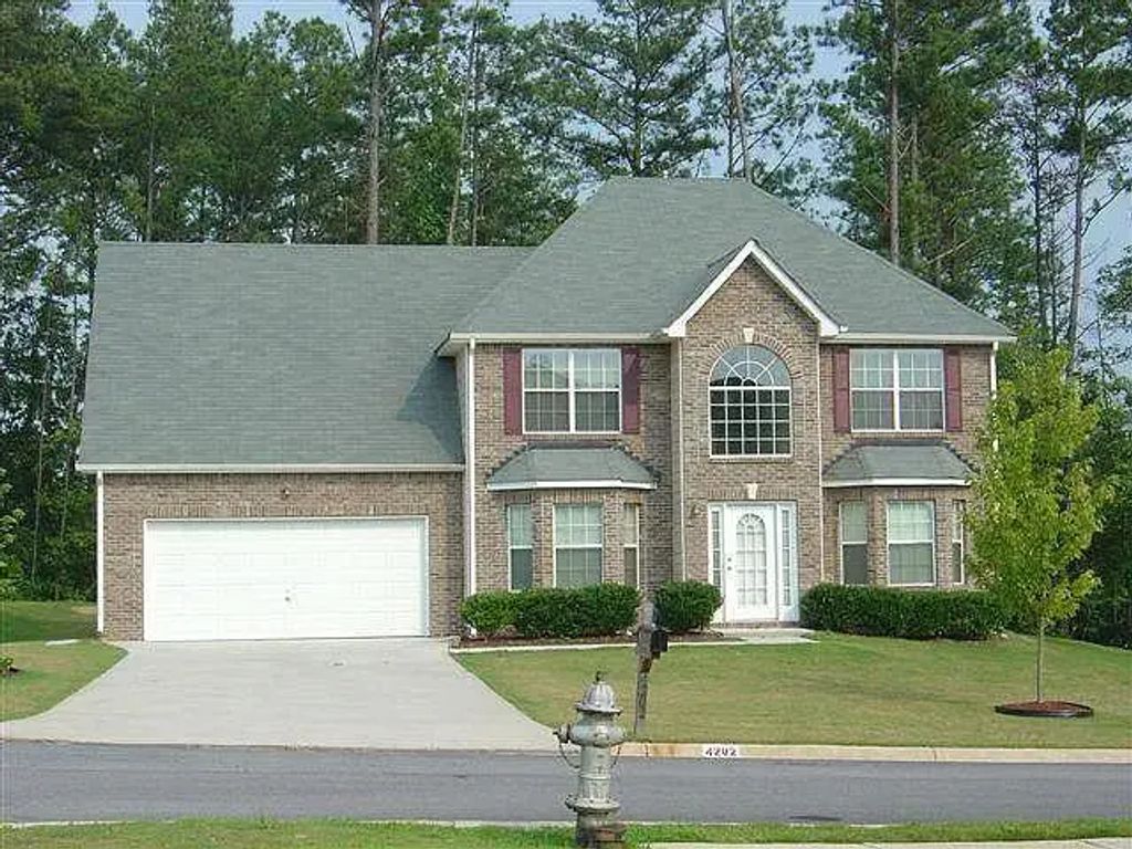 4202 Fortune Point, Atlanta