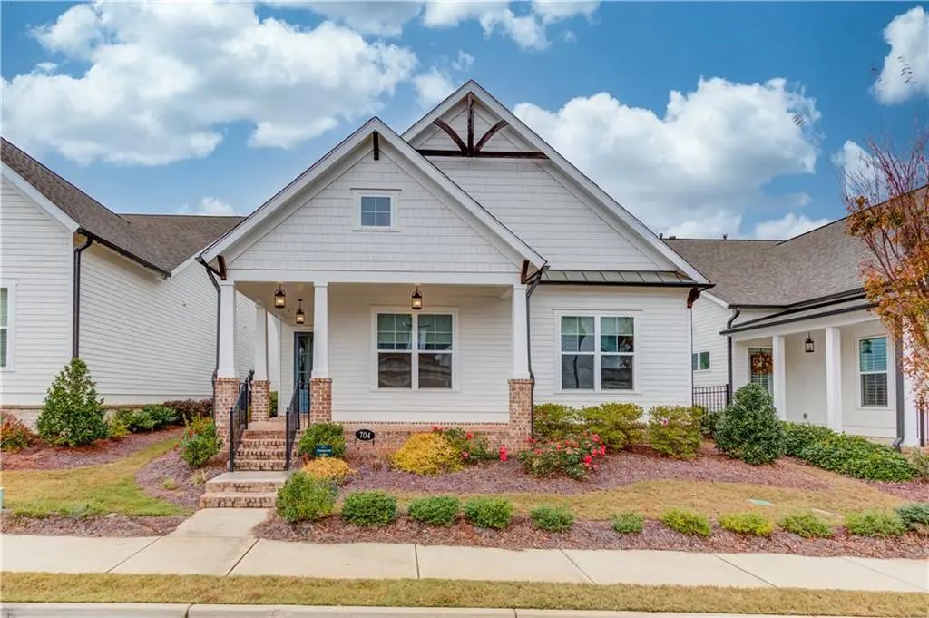 704 Hickory Hollow Walk, Canton
