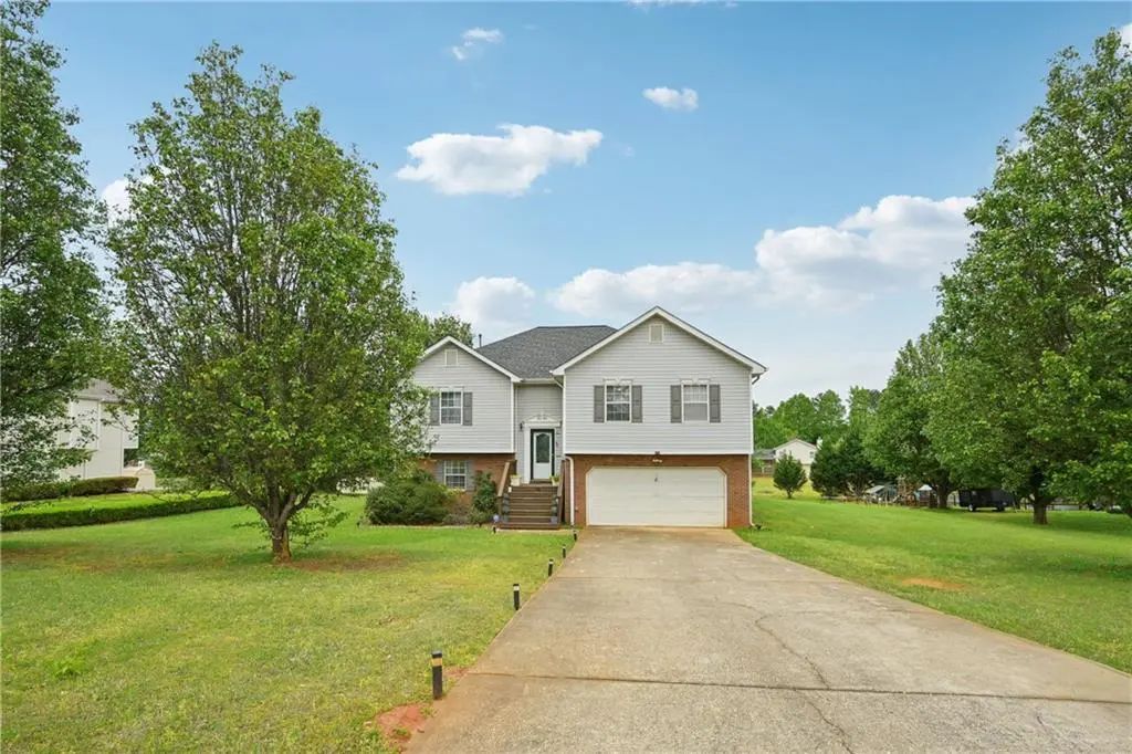 224 Solomon Drive, Ellenwood