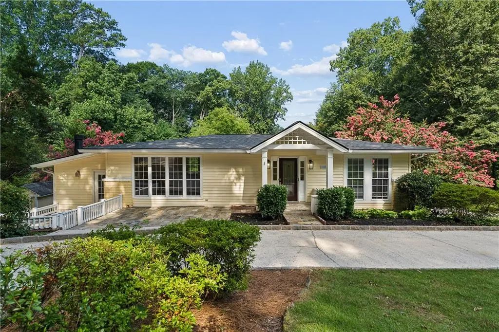 1055 Lee Circle Ne, Atlanta