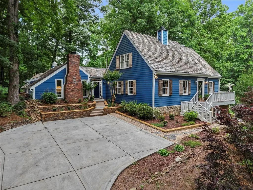 2872 Mcpherson Road Ne, Roswell