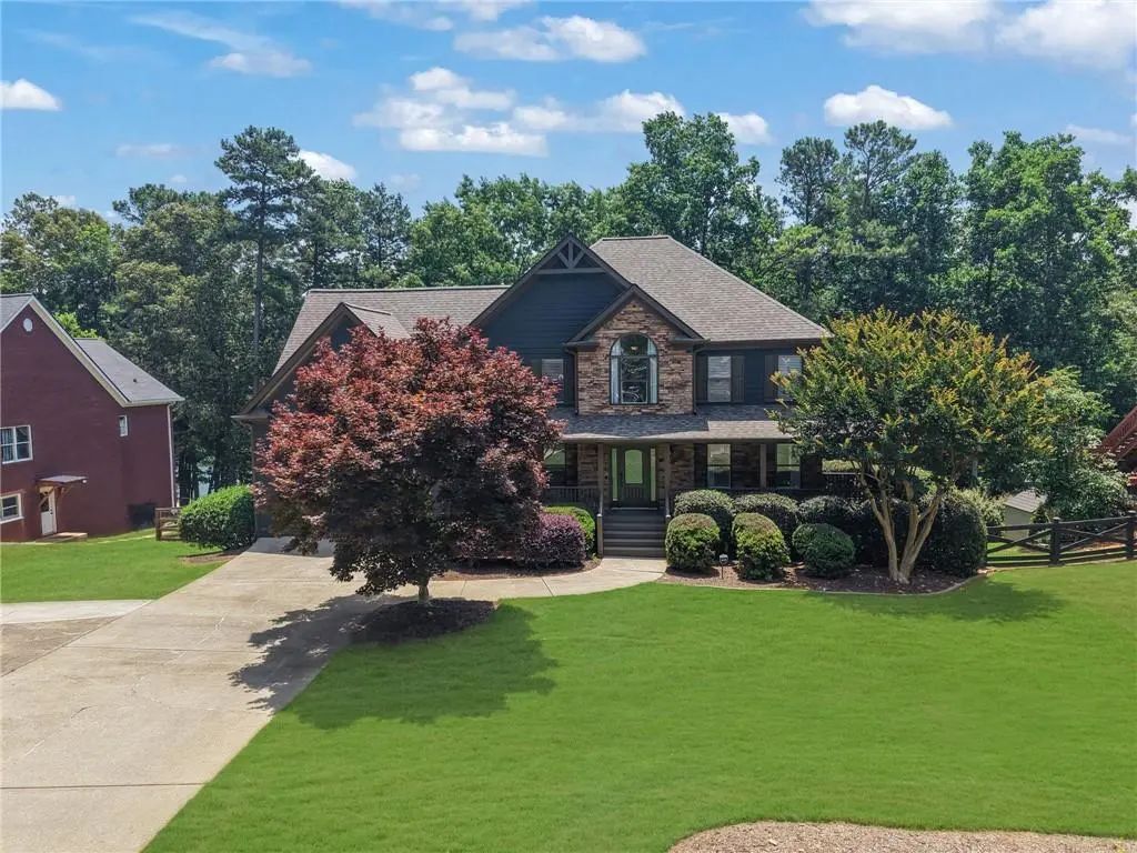 4418 Shellie Lane, Oakwood