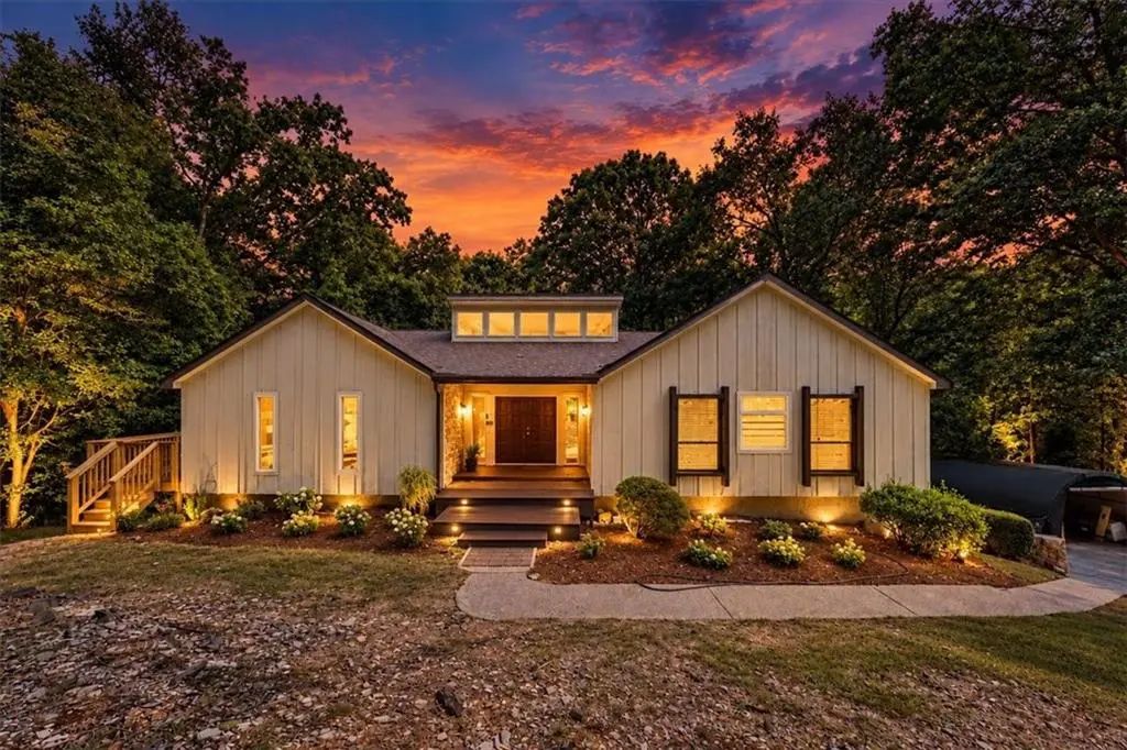 575 Periwinkle Drive, Roswell