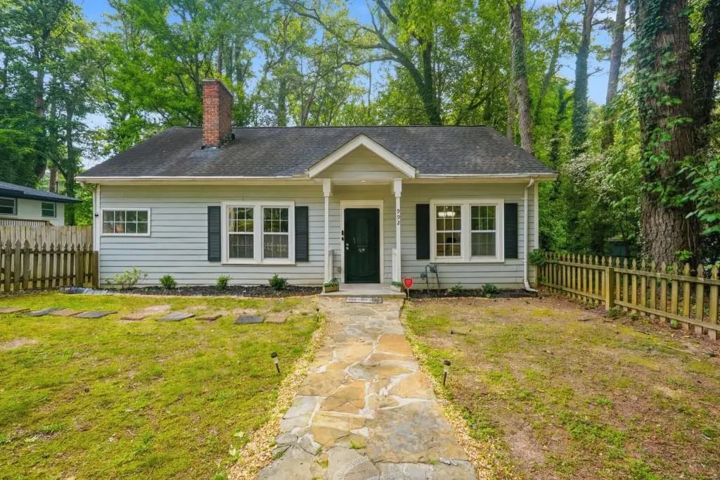 992 Westmont Road Sw, Atlanta