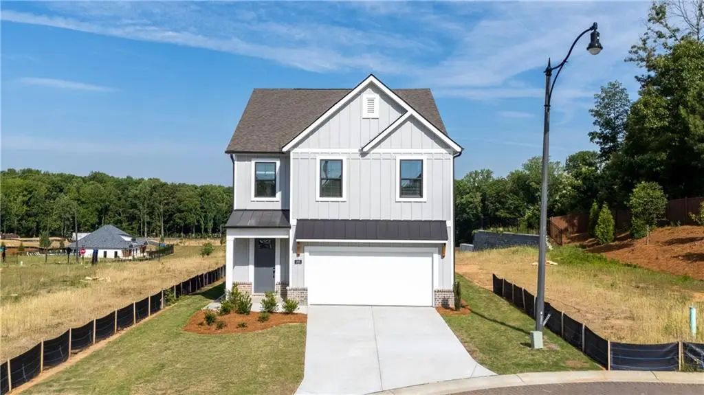 1895 Glasswing Court, Marietta